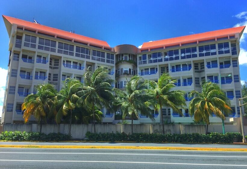 هتل Comfort Inn & Suites