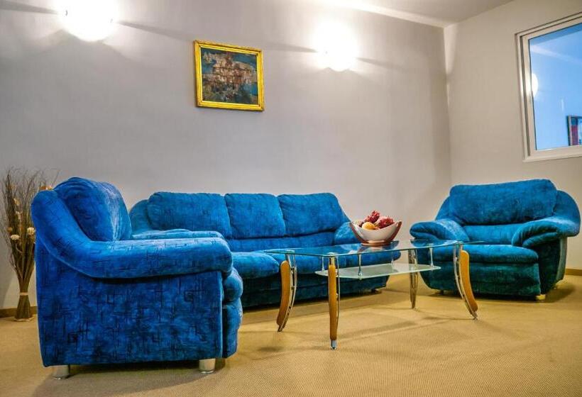 فندق Diana Palace