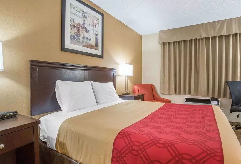 Отель Econo Lodge