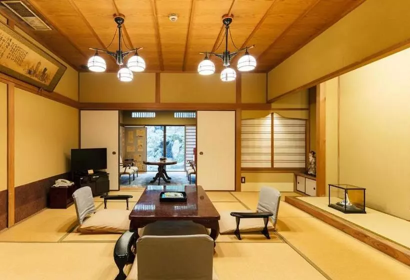 בית מלון כפרי Futsukaichi Hot Spring Daimaru Besso