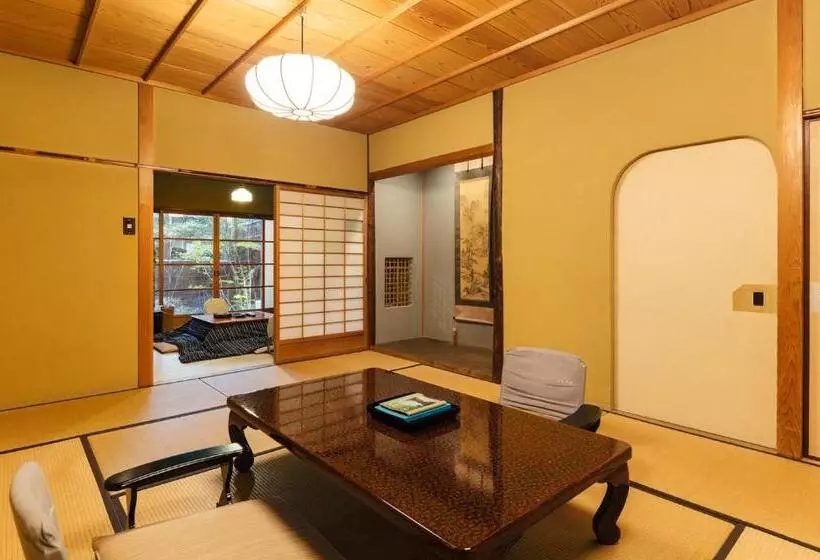 בית מלון כפרי Futsukaichi Hot Spring Daimaru Besso