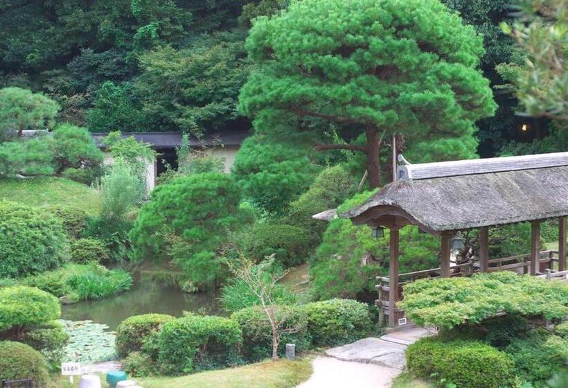 فندق Futsukaichi Hot Spring  Daimaru Besso