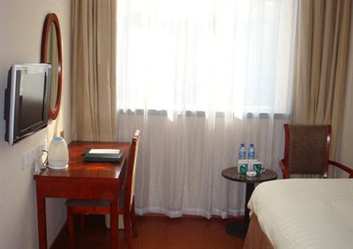 בית מלון כפרי Greentree Inn Nanqiao Middle Renmin Road
