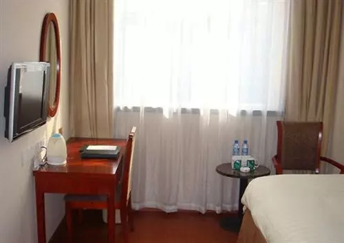Hotelli Greentree Inn Nanqiao Middle Renmin Road