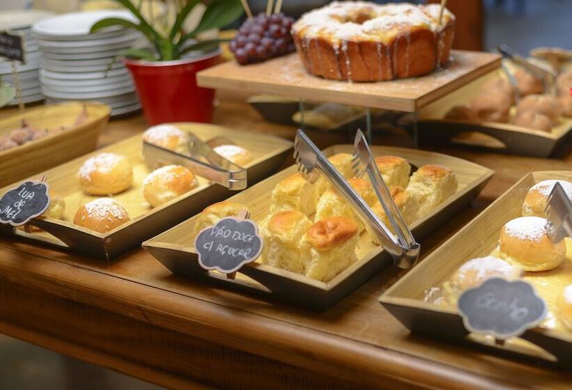 هتل Le Renard  Campos Do Jordao