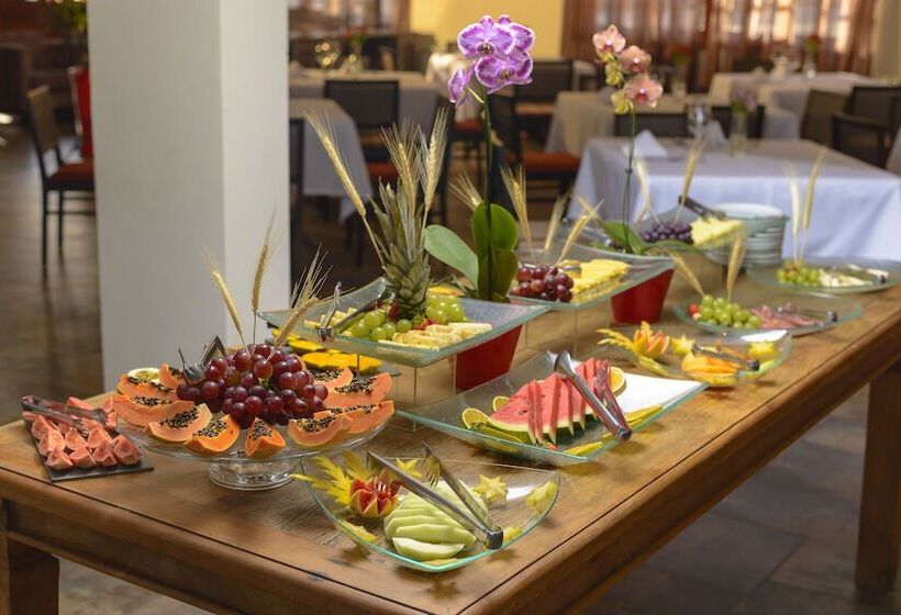 هتل Le Renard  Campos Do Jordao