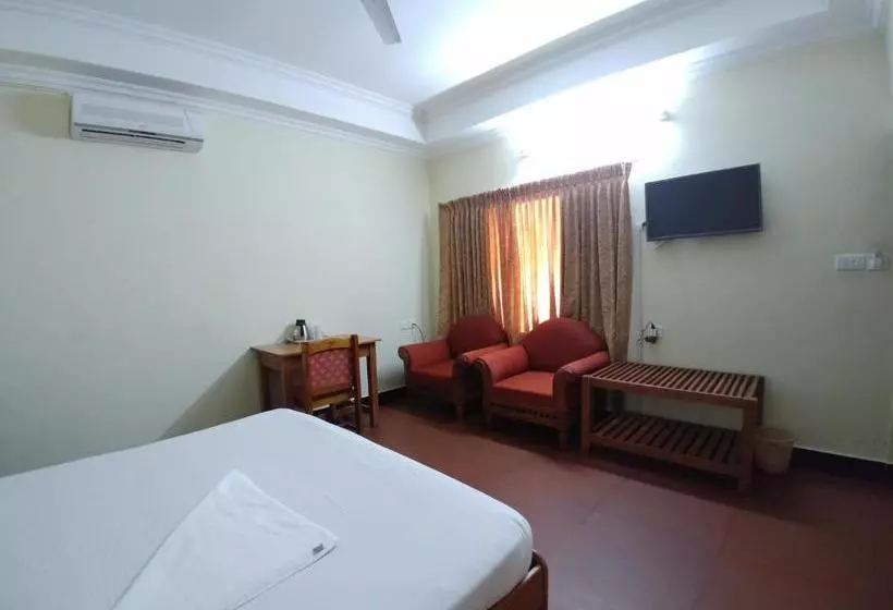 Hotelli Ktdc Pepper Grove