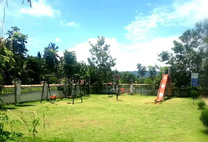 Hotelli Ktdc Pepper Grove