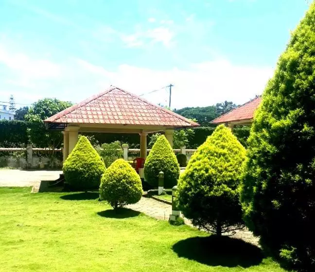 Hotelli Ktdc Pepper Grove