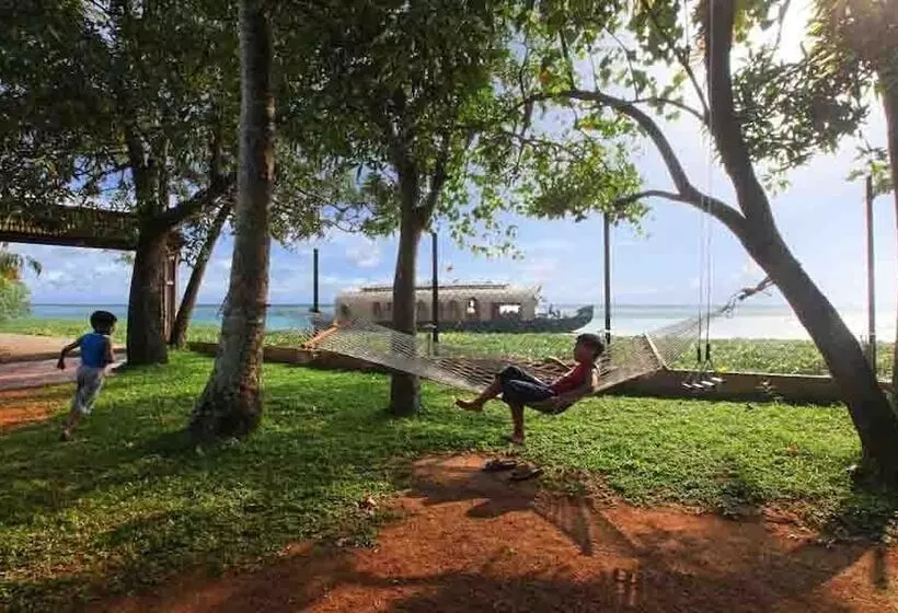 酒店 Saro Lake County