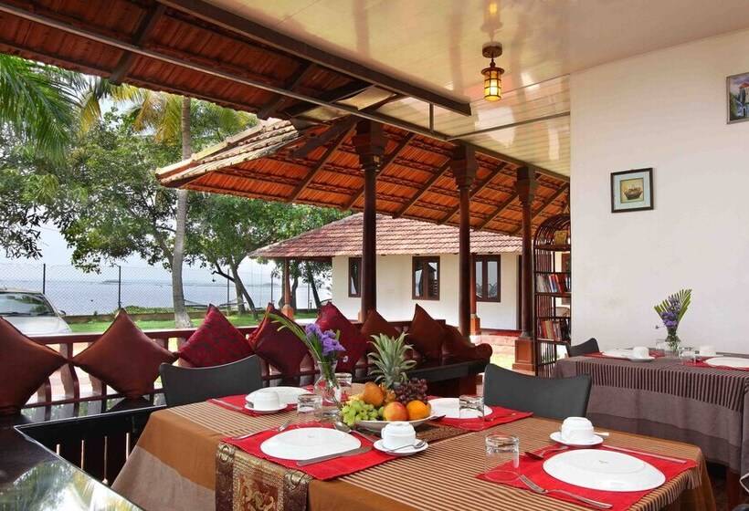 호텔 Saro Lake County