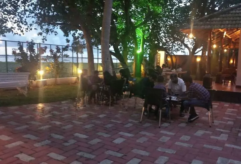 酒店 Saro Lake County