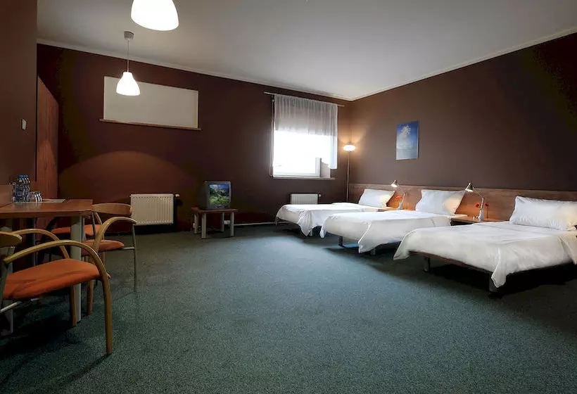 酒店 Diament Stadion Slaski