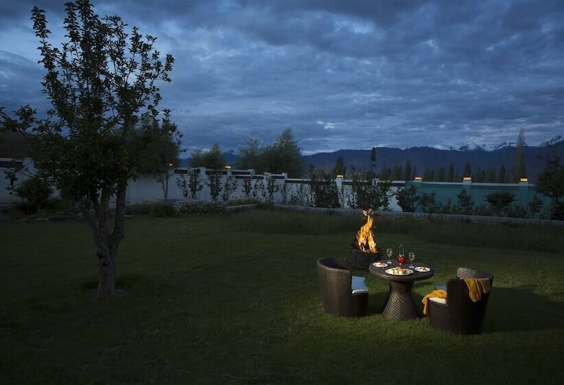 호텔 The Grand Dragon Ladakh
