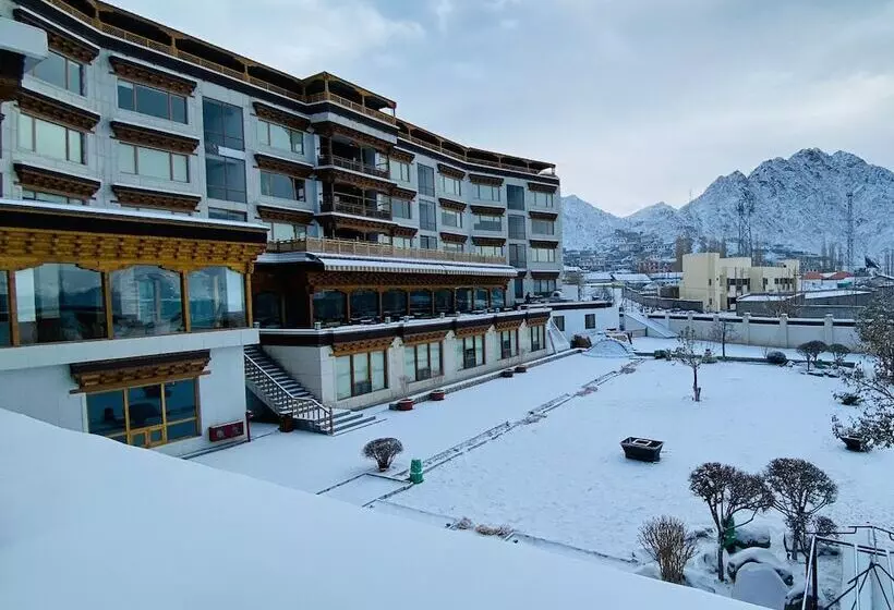 هتل The Grand Dragon Ladakh