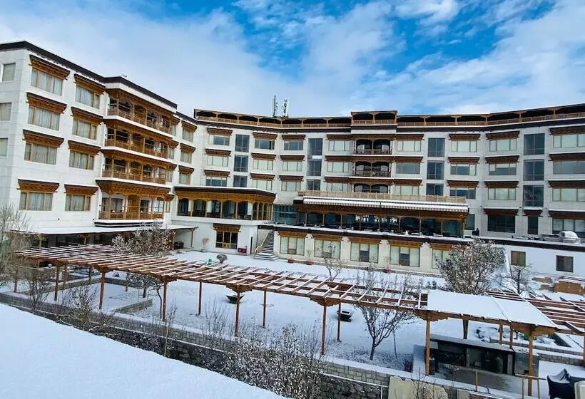 هتل The Grand Dragon Ladakh