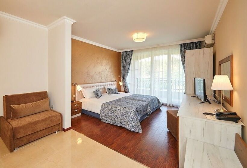 Penelopa Palace Apart Hotel & Spa