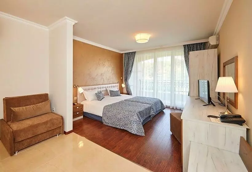 Penelopa Palace Apart Hotel & Spa