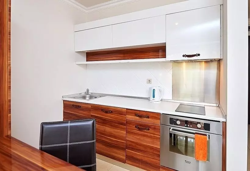 Penelopa Palace Apart Hotel & Spa