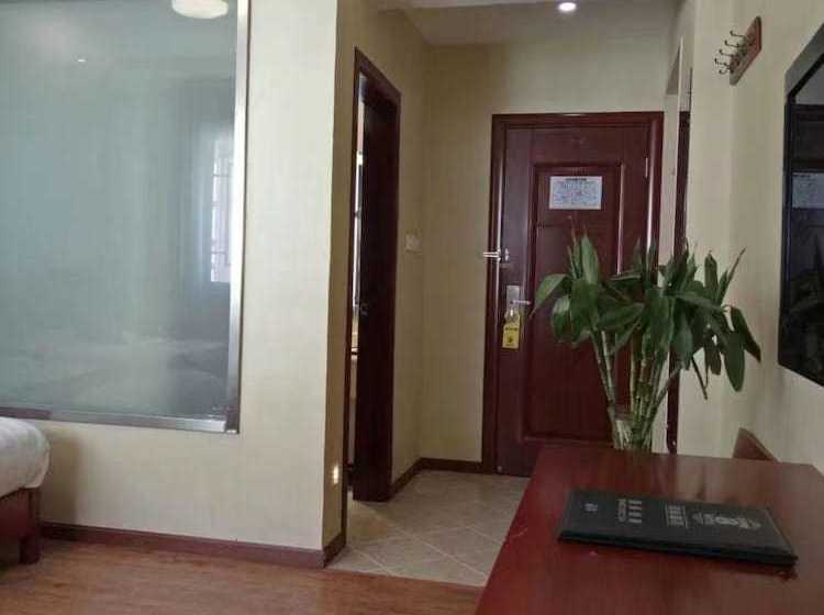 Super 8 Hotel Dunhuang Feng Qi-jiuquan