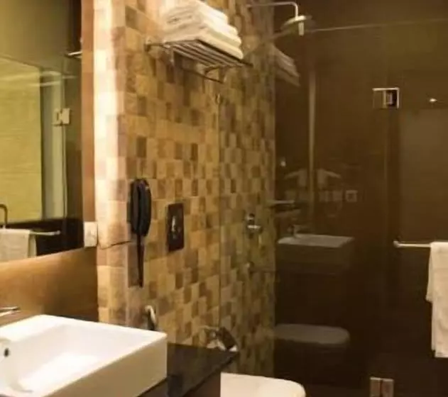 The Golden Palms Hotel And Spa