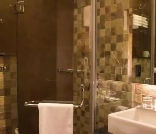 The Golden Palms Hotel And Spa