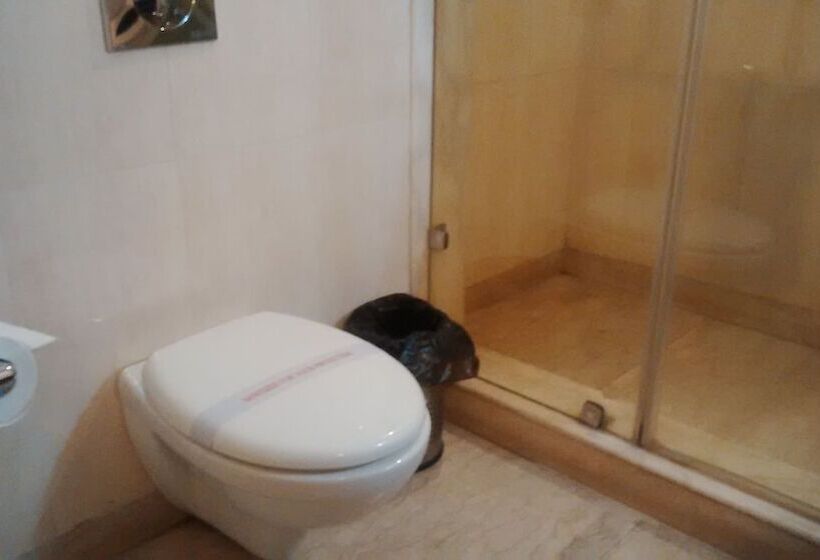 The Golden Palms Hotel And Spa