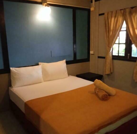 펜션 Phiphi Film House