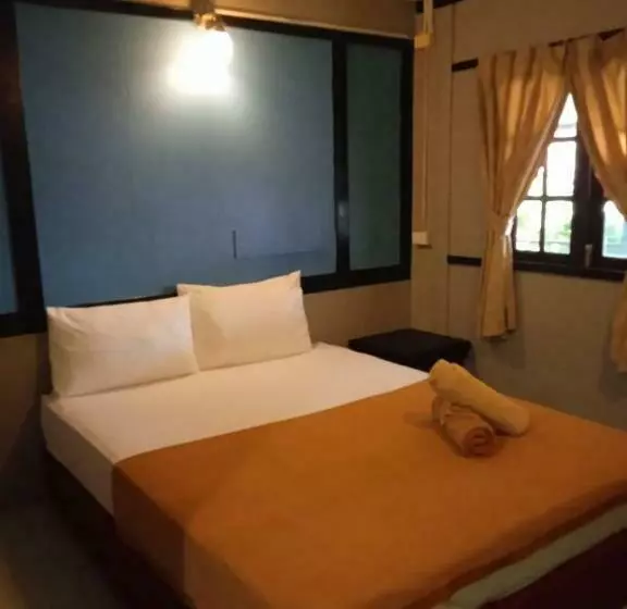 Majatalo Phiphi Film House