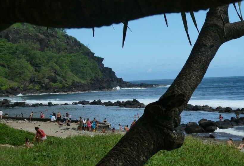 تختخواب و صبحانه Kaze Silas