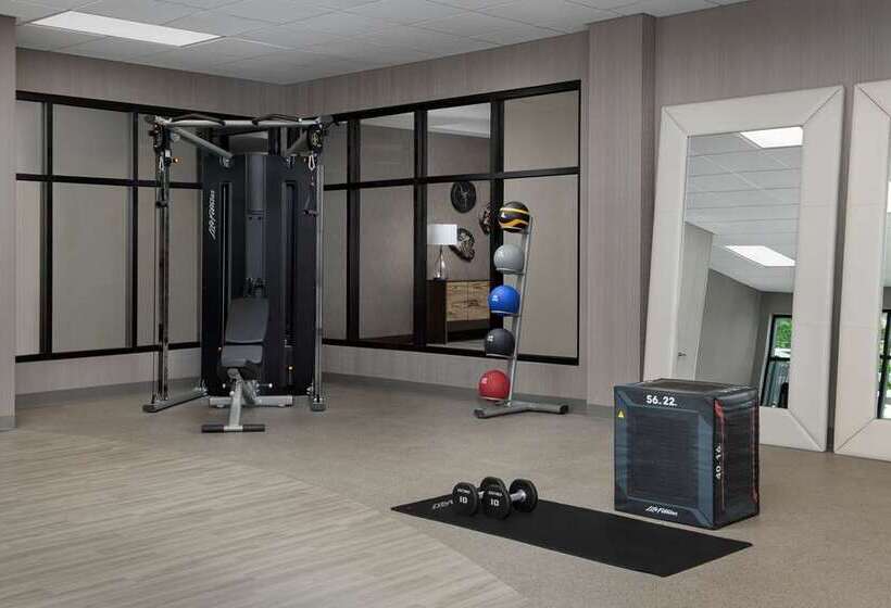 Otel Homewood Suites By Hilton Louisville Airport