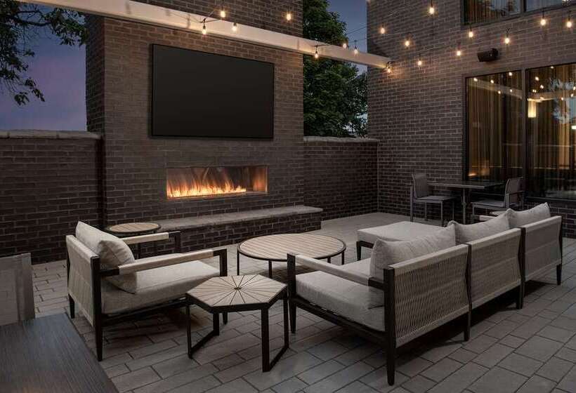 Otel Homewood Suites By Hilton Louisville Airport