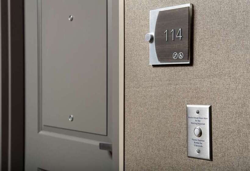 Otel Homewood Suites By Hilton Louisville Airport