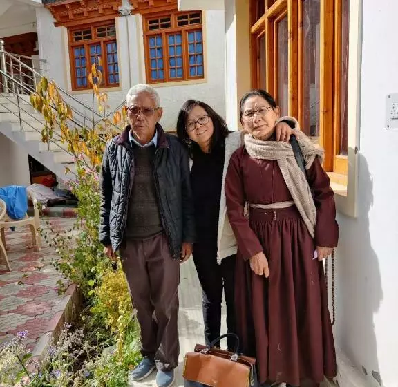 پانسیون Serdung Guest House
