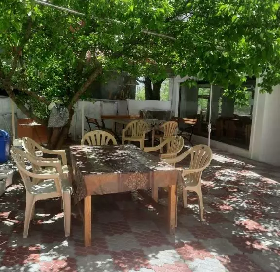 پانسیون Serdung Guest House