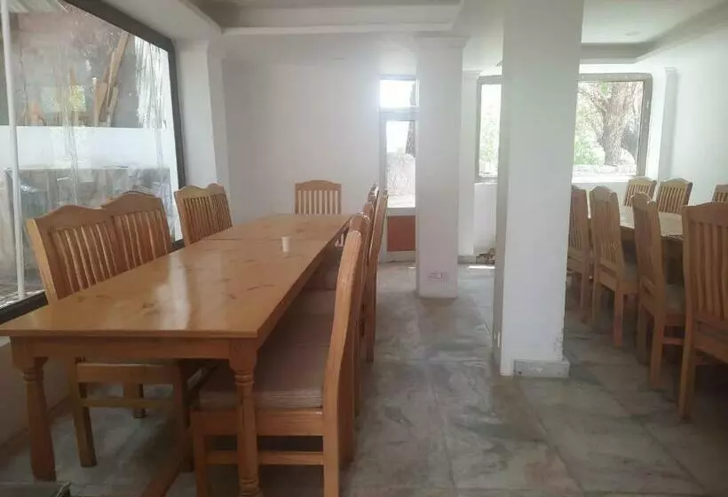 پانسیون Serdung Guest House
