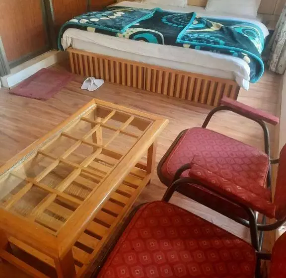 پانسیون Serdung Guest House