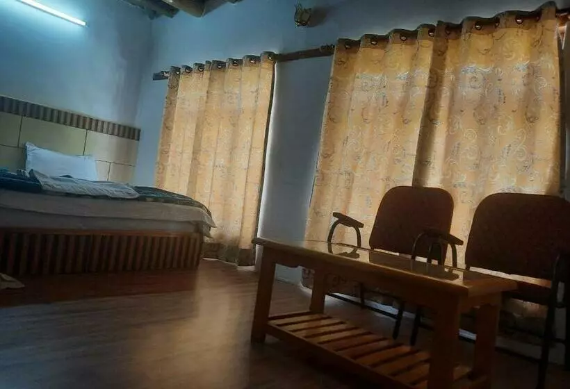 پانسیون Serdung Guest House