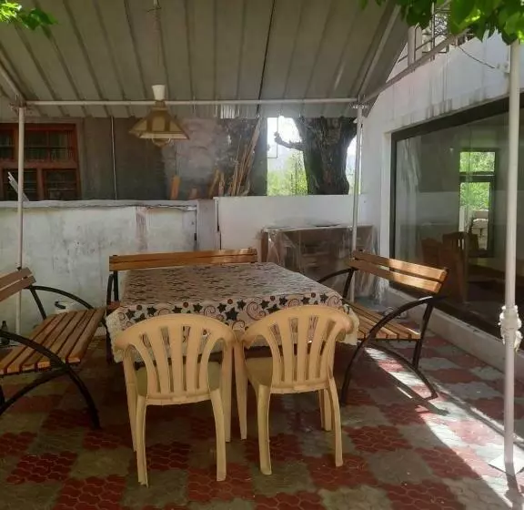 پانسیون Serdung Guest House