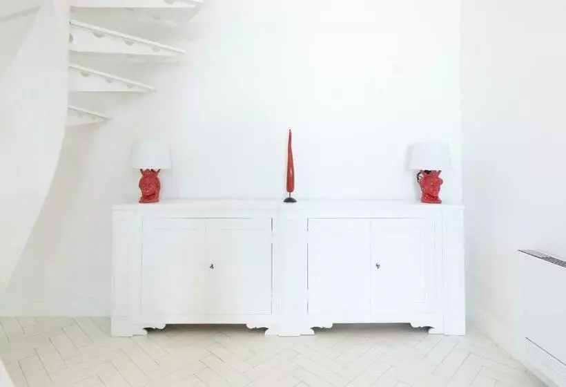 پانسیون Villa Pia Suites