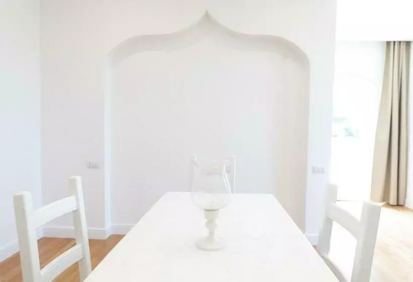 پانسیون Villa Pia Suites