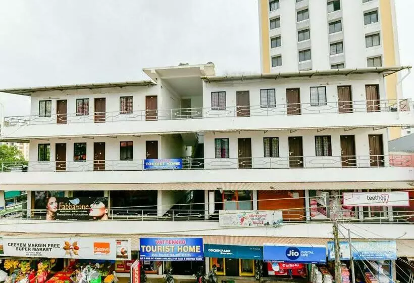 Hotelli Vattekkad Tourist Home