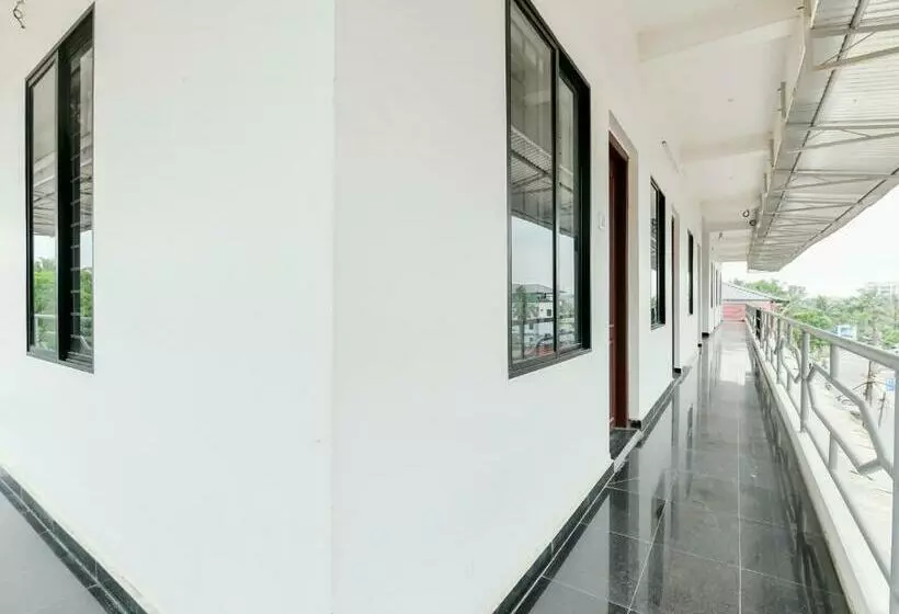 Hotelli Vattekkad Tourist Home