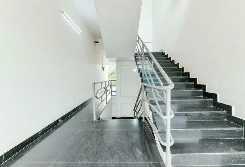 Hotelli Vattekkad Tourist Home