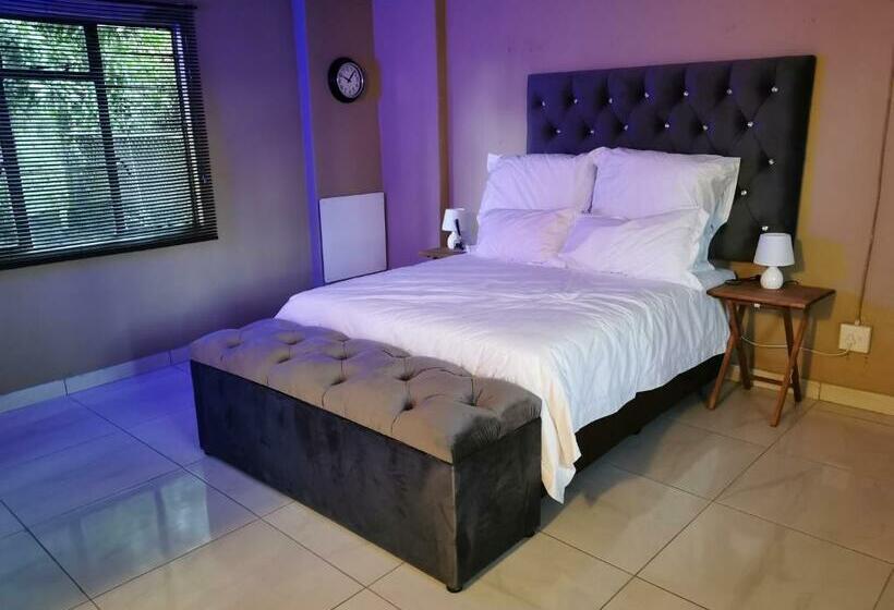 פנסיון Lala Bush