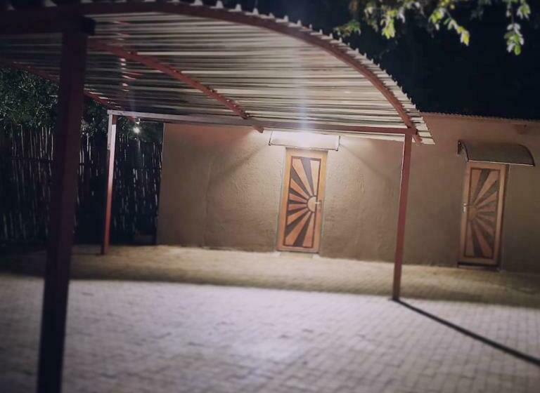 פנסיון Lala Bush