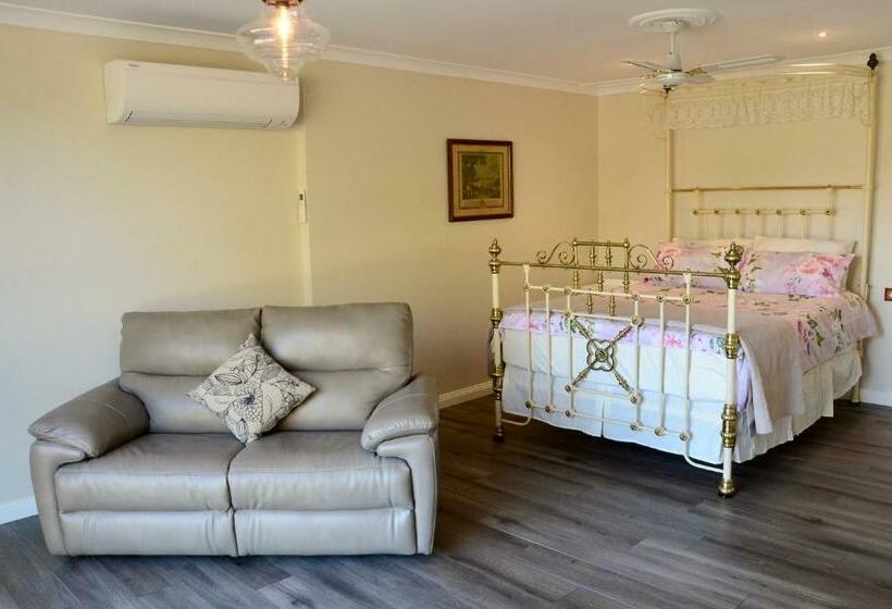 פנסיון The Stables