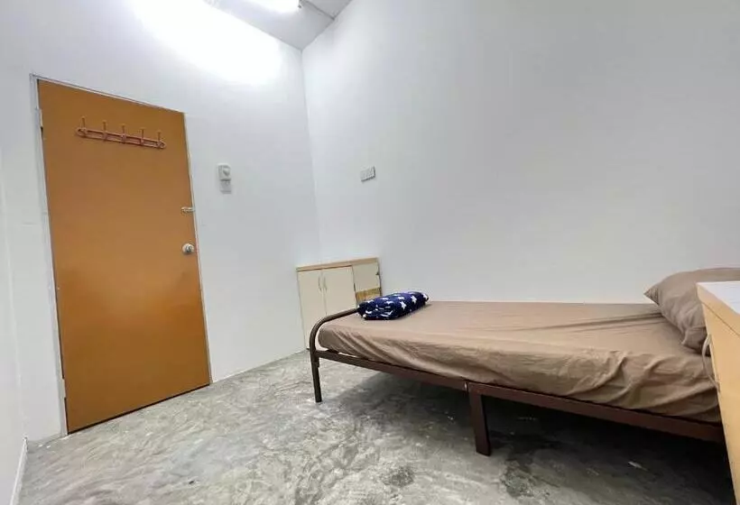 Retkeilymaja Jiaxin Dormitory   Puteri Wangsa 家馨旅舍