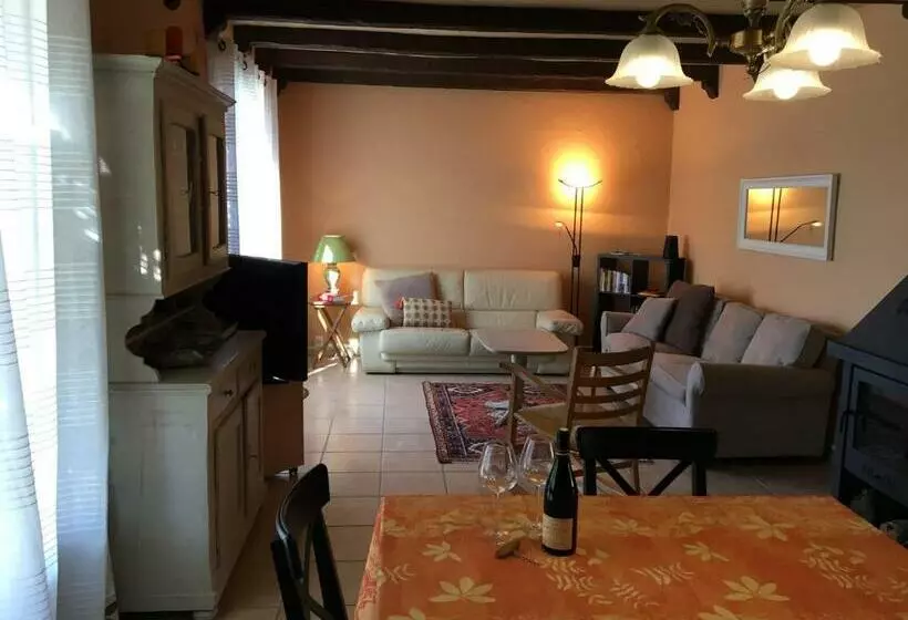 Aamiaismajoitus (B&B) Calme Au Canal De Centre