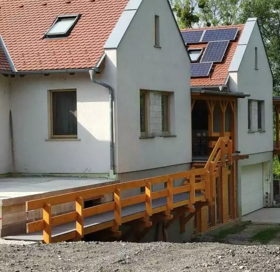 Aamiaismajoitus (B&B) Malomkerék Vendégház